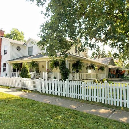 Finlay House Bed And Breakfast Niagara - On - The - Lake Bagian luar foto
