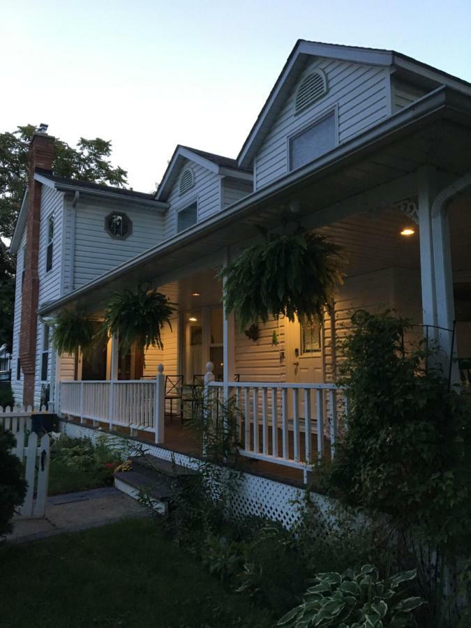 Finlay House Bed And Breakfast Niagara - On - The - Lake Bagian luar foto